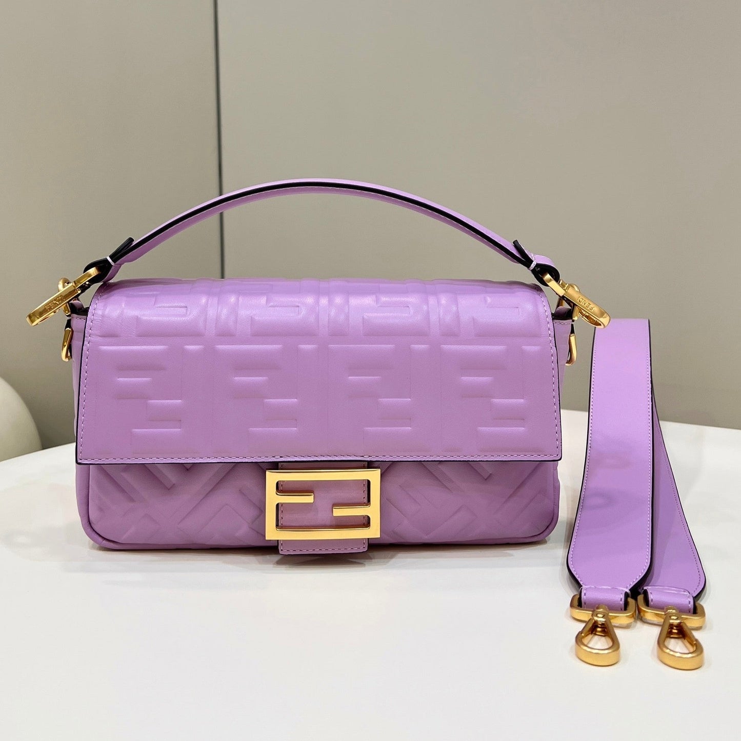 Luxury FendiBAGUETTE WITH FF MOTIF 27 IN MAUVE PURPLE SOFT LAMBSKIN GOLD HARDWARE