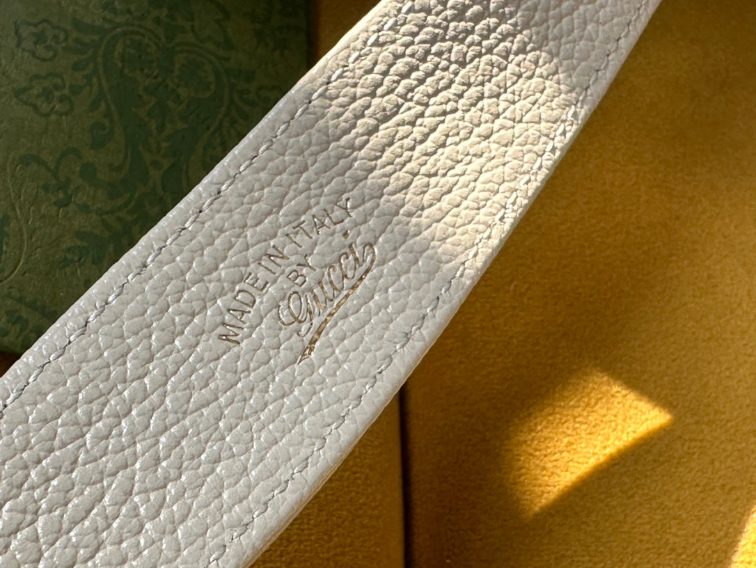 Luxury Gucci SHOULDER BAG 25 IN WHITE LAMBSKIN GOLD HARDWARE