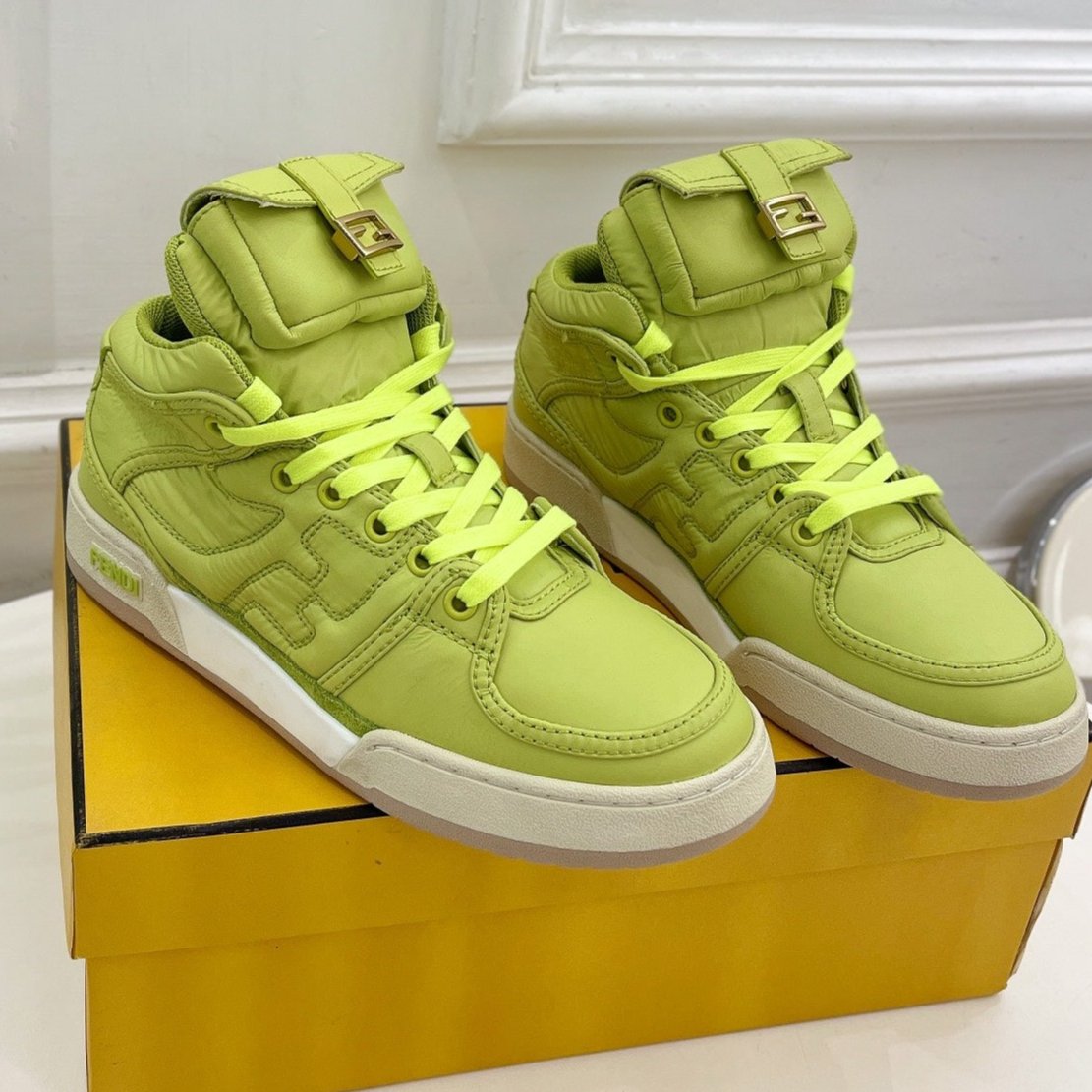 Luxury FendiLuxury FendiLOGO SOCK SNEAKER BOOTS IN YELLOWISH GREEN LAMBSKIN
