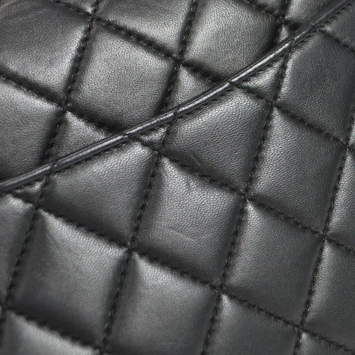 CHANEL 1996-1997 Classic Flap Jumbo Black Lambskin 46427