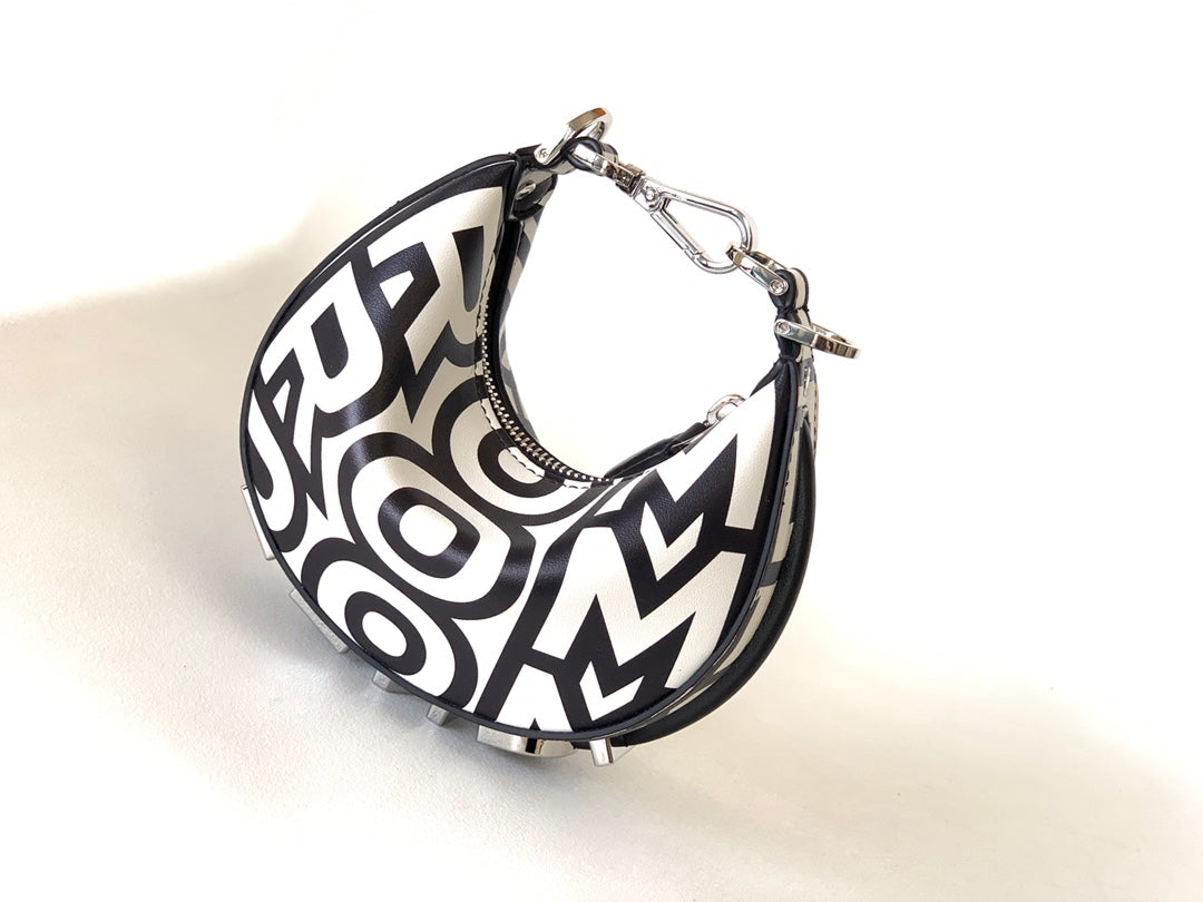 Luxury FendiFENDIGRAPHY MINI 16 IN WHITE MIX BLACK SMOOTH CALFSKIN SILVER HARDWARE