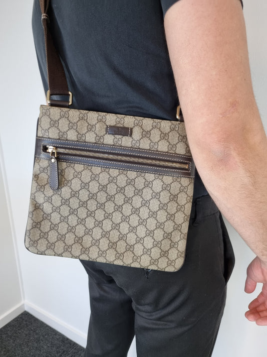 Luxury Gucci GG supreme Crossbody