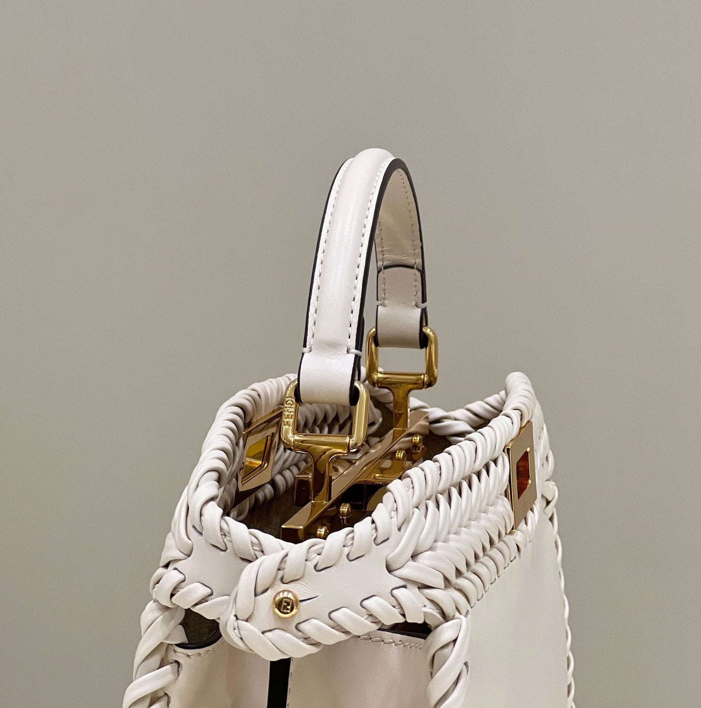 Luxury FendiPEEKABOO ISEEU 27 IN WHITE SMOOTH CALFSKIN WITH WOVEN TRIM GOLD HARDWARE