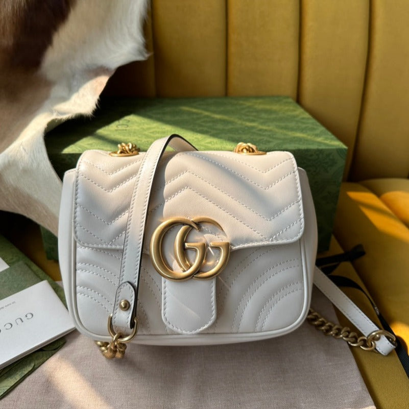 Luxury Gucci GG MARMONT MINI 18 HANDBAG IN WHITE CALFSKIN