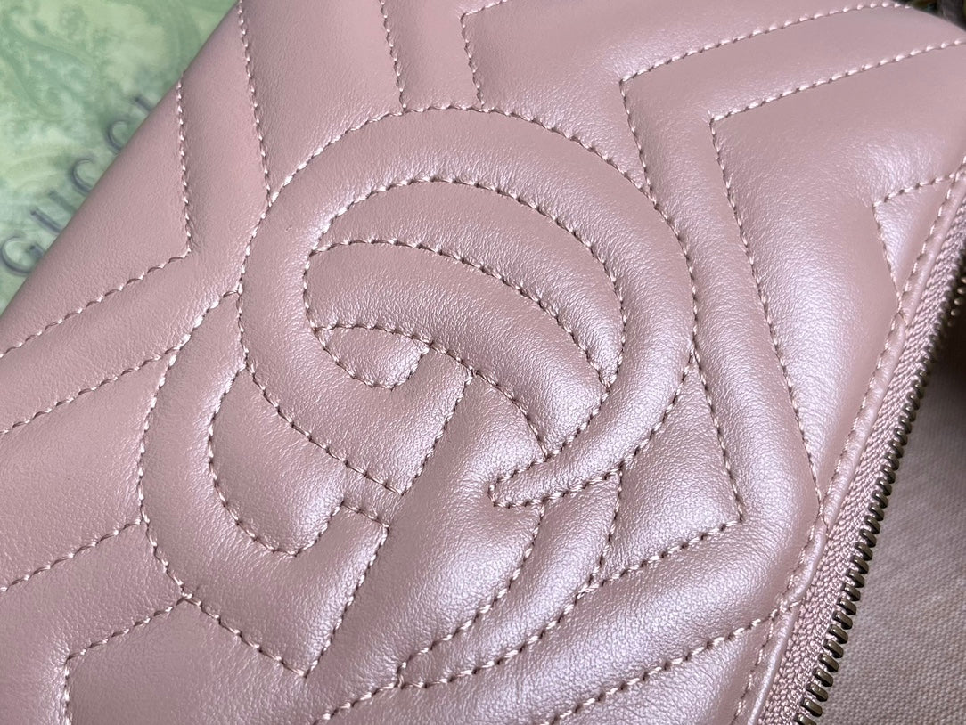 Luxury Gucci GG MARMONT MINI 22 HANDBAG IN LIGHT PURPLE CALFSKIN