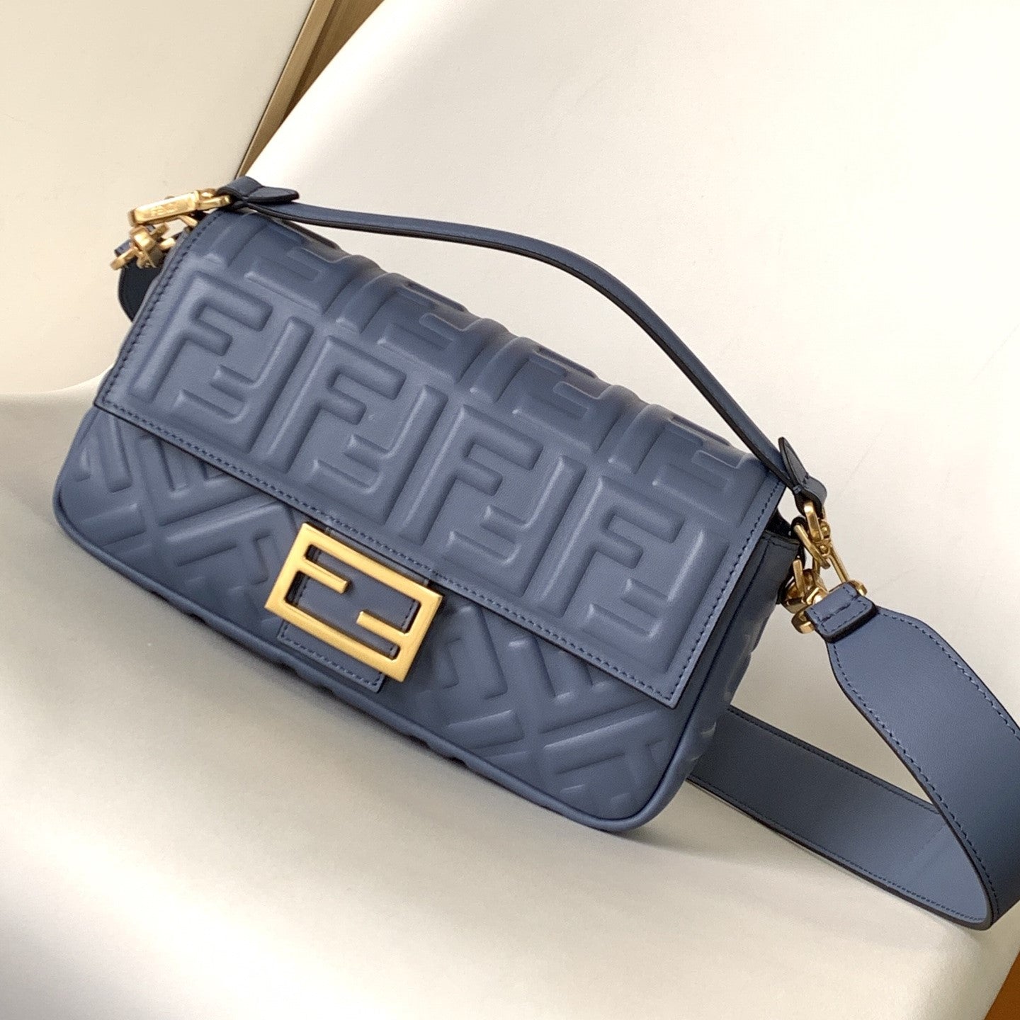Luxury FendiFend Baguette 27 Bag With FF Motif Blue Leather Ghw