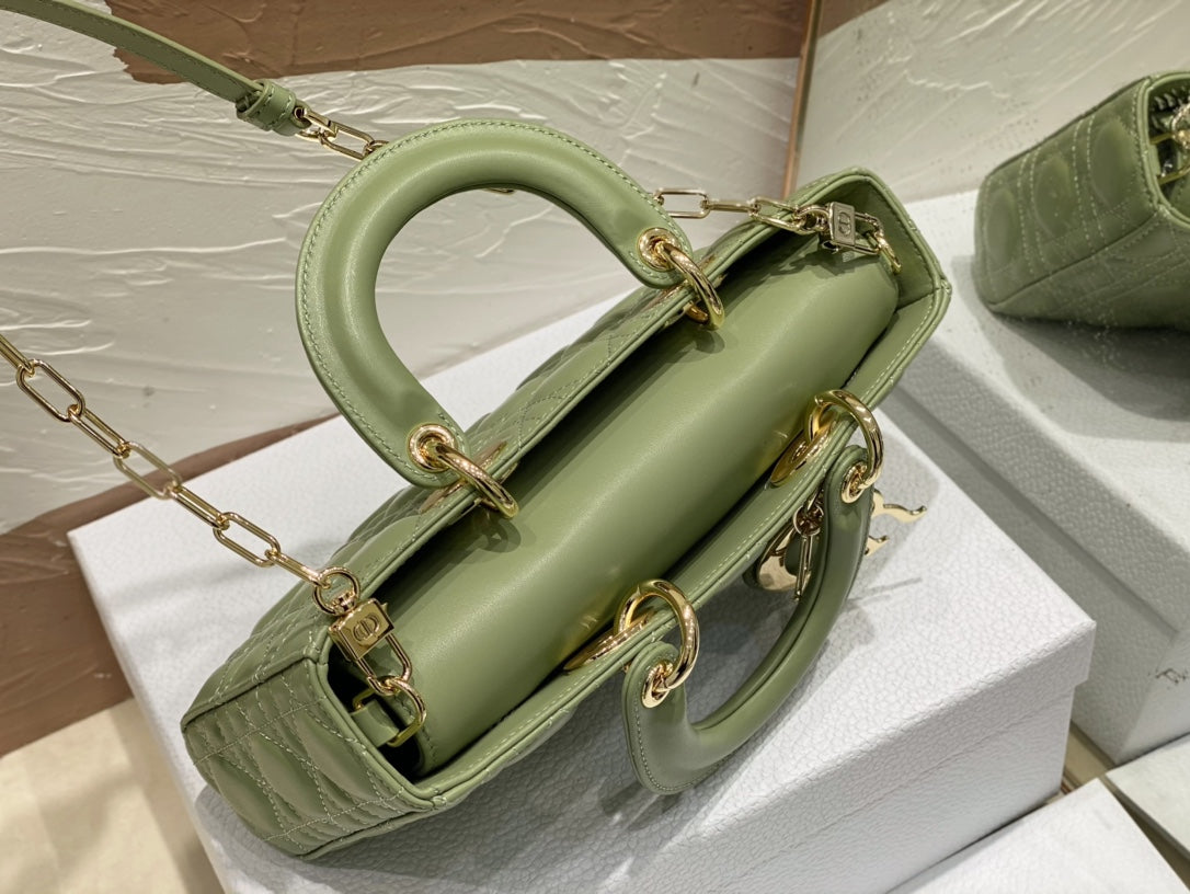 Luxury Diormedium lady d-joy 26 green lambskin