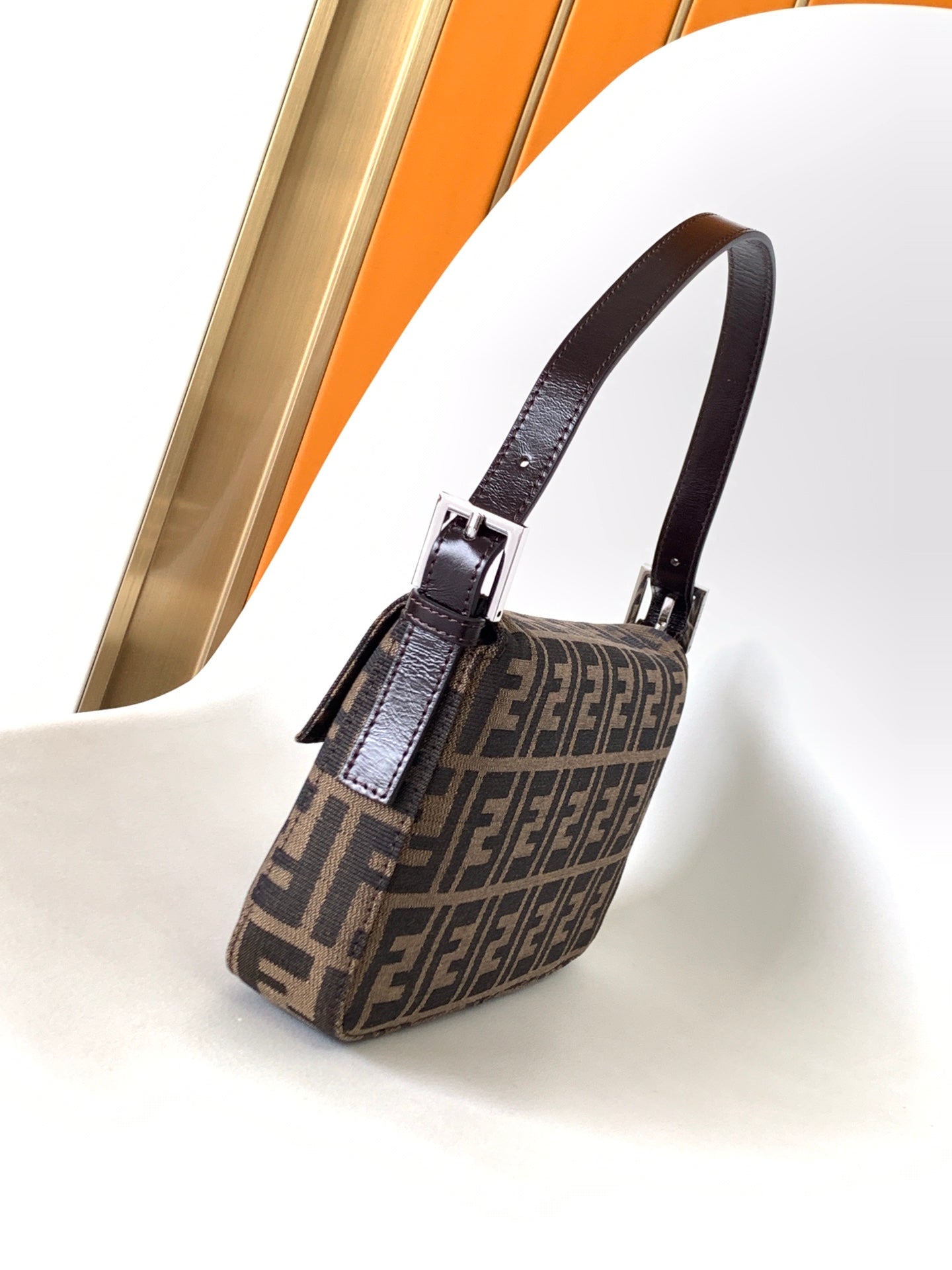 Luxury FendiFend Baguette 27 Shoulder Bag Brown FF Jacquard Fabric Bag Shw
