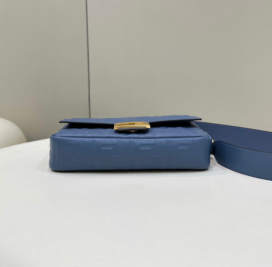 Luxury FendiBaguette 27cm Blue Lambskin Gold Hardware