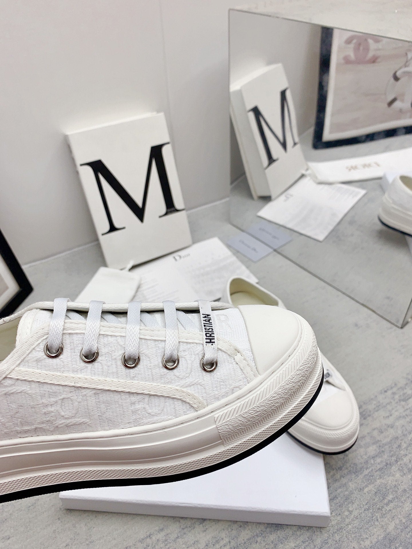 Luxury Diorwalkn 45 white oblique embroidery canvas