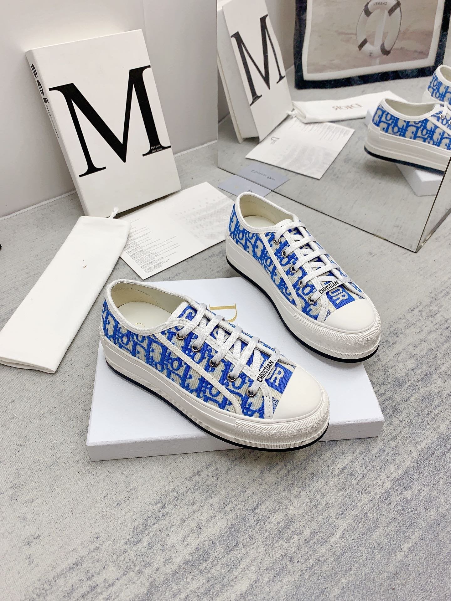 Luxury Diorwalkn 45 azure blue oblique embroidery canvas