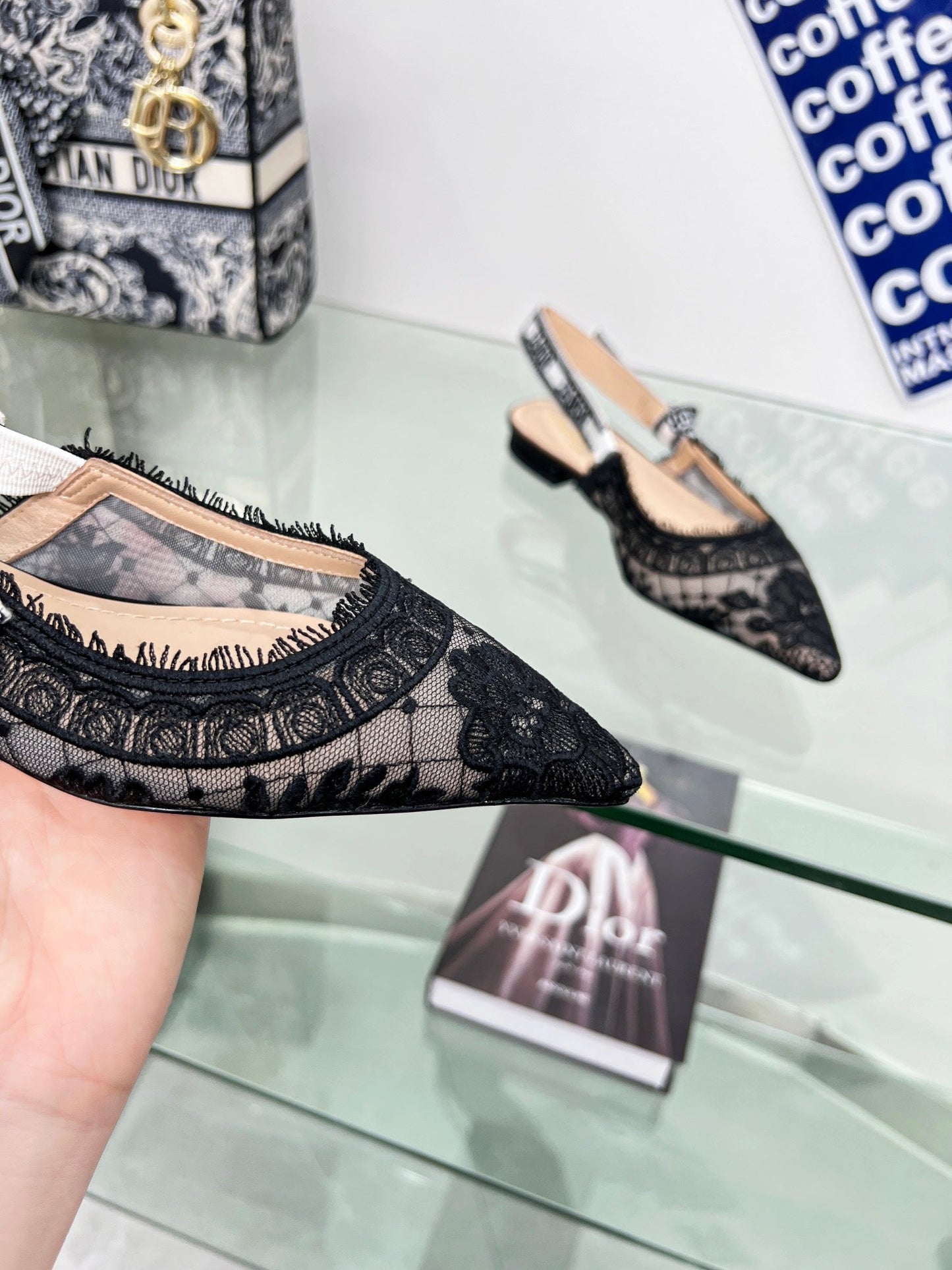 Luxury Diorslingback flat transparent mesh embroidered black flower moitf