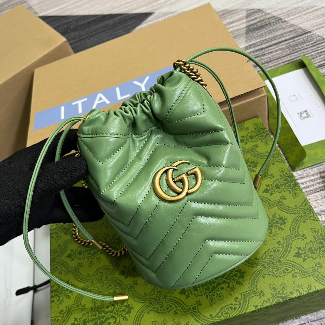 Luxury Gucci GG MARMONT 17 BUCKET BAG IN LIGHT GREEN CALFSKIN