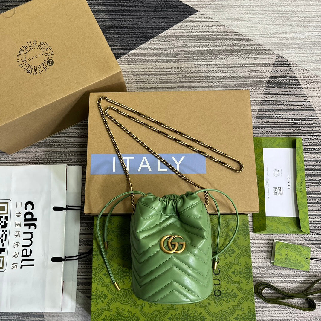 Luxury Gucci GG MARMONT 17 BUCKET BAG IN LIGHT GREEN CALFSKIN