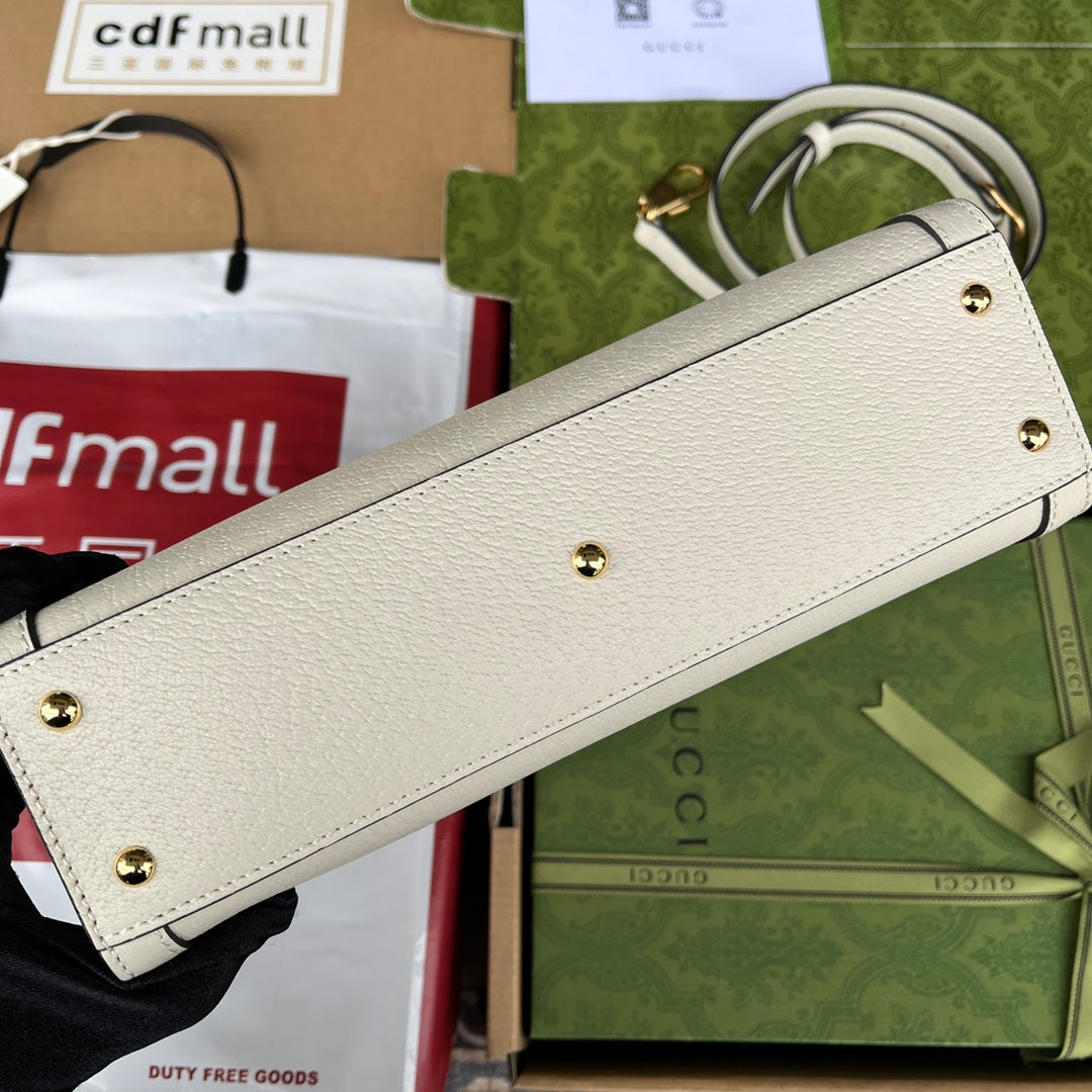Luxury Gucci DIANA BAMBOO SHOULDER BAG 27 IN WHITE CALFSKIN GOLD HARDWARE