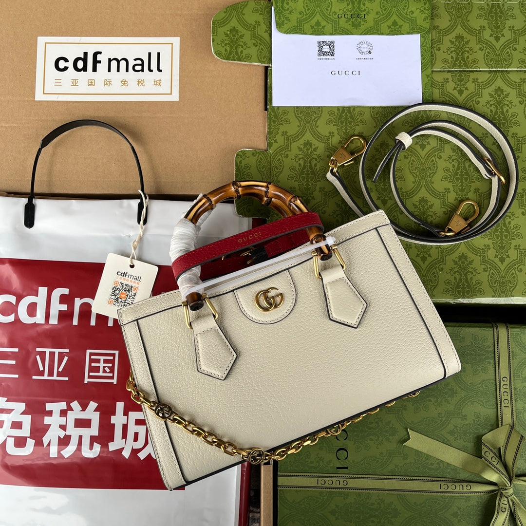 Luxury Gucci DIANA BAMBOO SHOULDER BAG 27 IN WHITE CALFSKIN GOLD HARDWARE