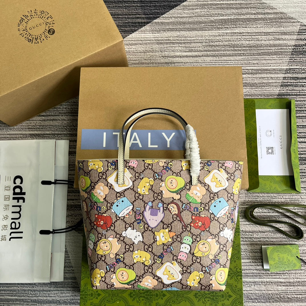 Luxury Gucci GG SMALL 21 ANIMAL PRINTED TOTE IN BEIGE CANVAS