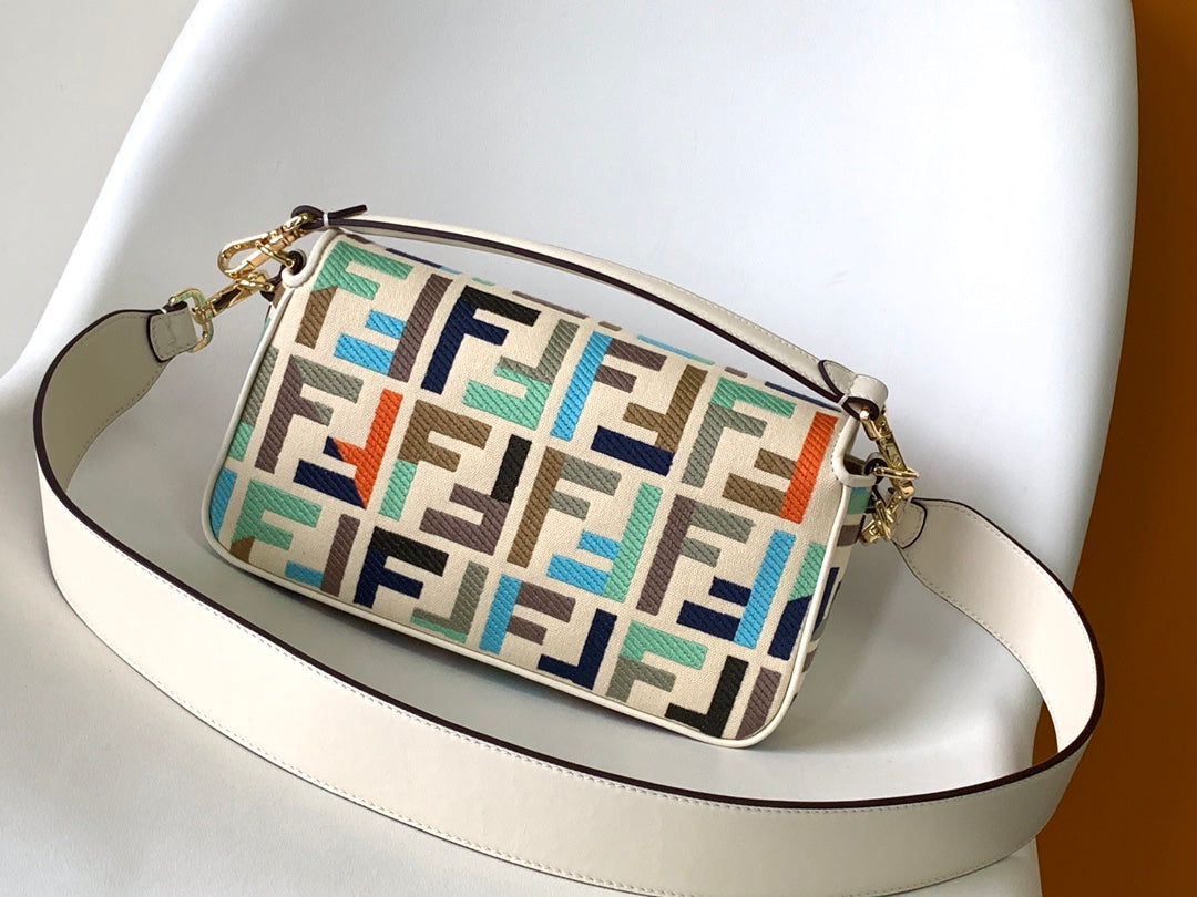 Luxury FendiFend Baguette White and Multicolour Canvas Bag 27 with FF Embroidery Ghw