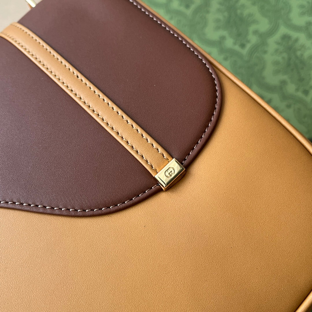 Luxury Gucci EQUESTRIAN STYLE SHOULDER BAG 21 IN BROWN CALFSKIN GOLD HARDWARE