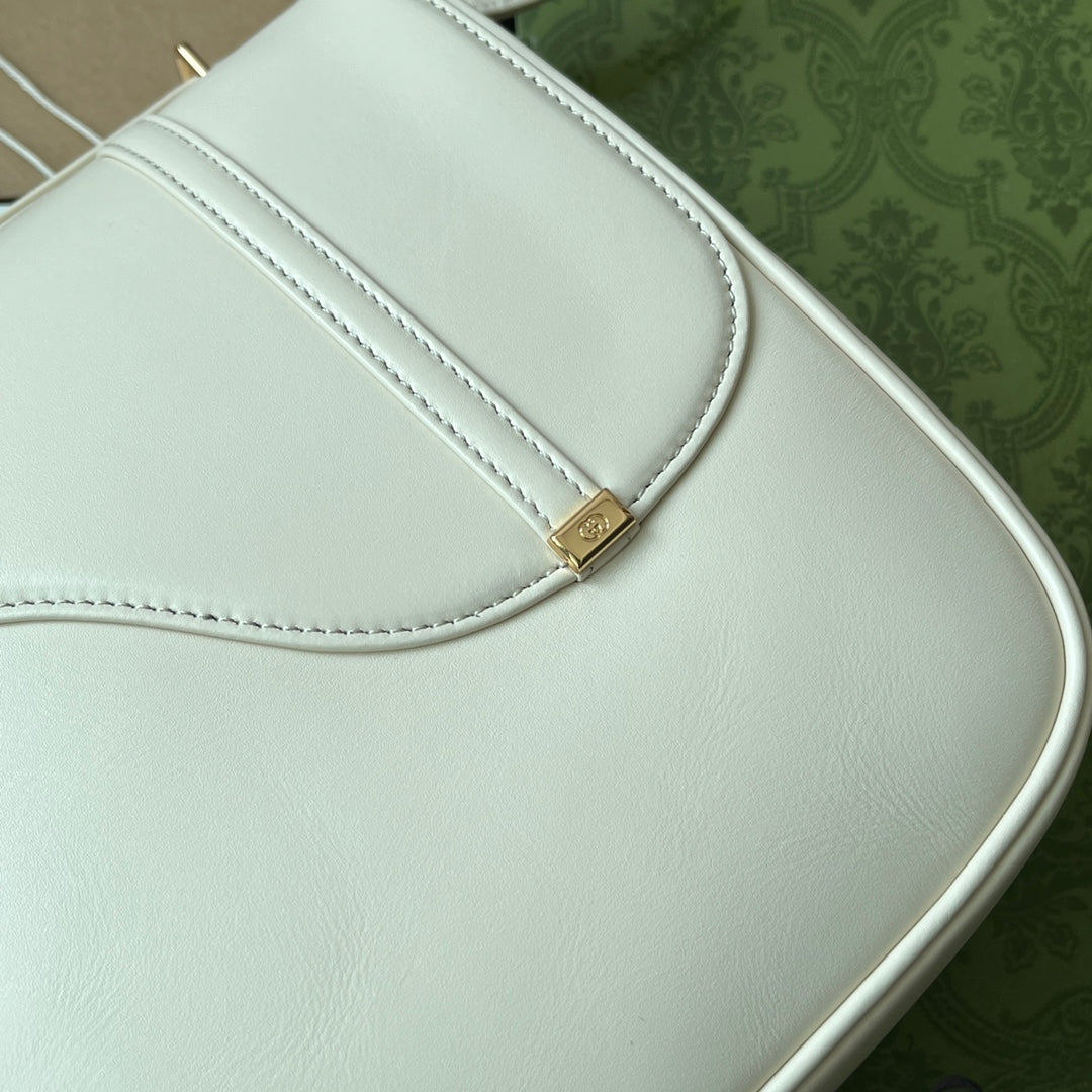 Luxury Gucci EQUESTRIAN STYLE SHOULDER BAG 21 IN WHITE CALFSKIN GOLD HARDWARE