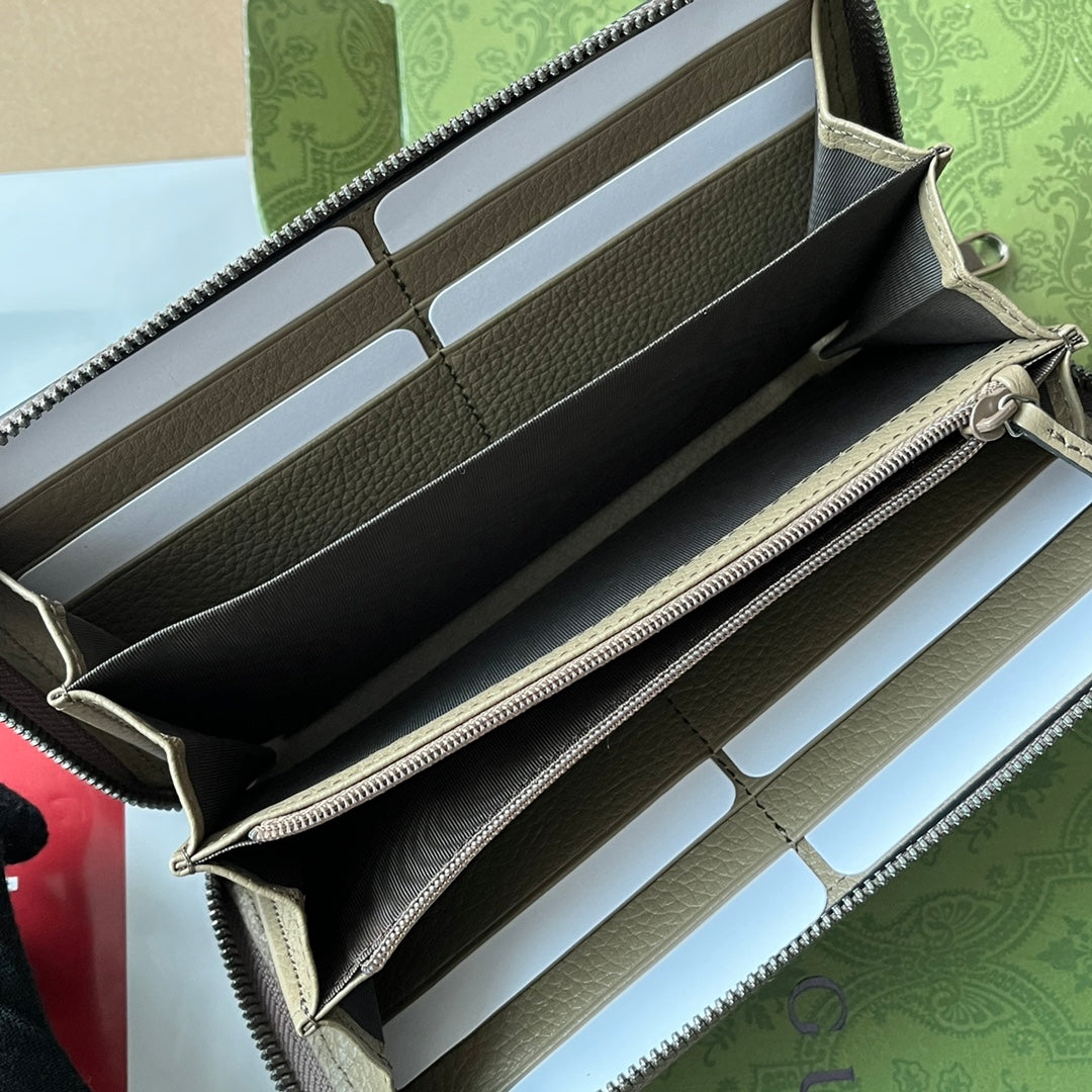Luxury Gucci FULL-ZIP WALLET 19 IN MOSS GREEN EMBOSSED CALFSKIN