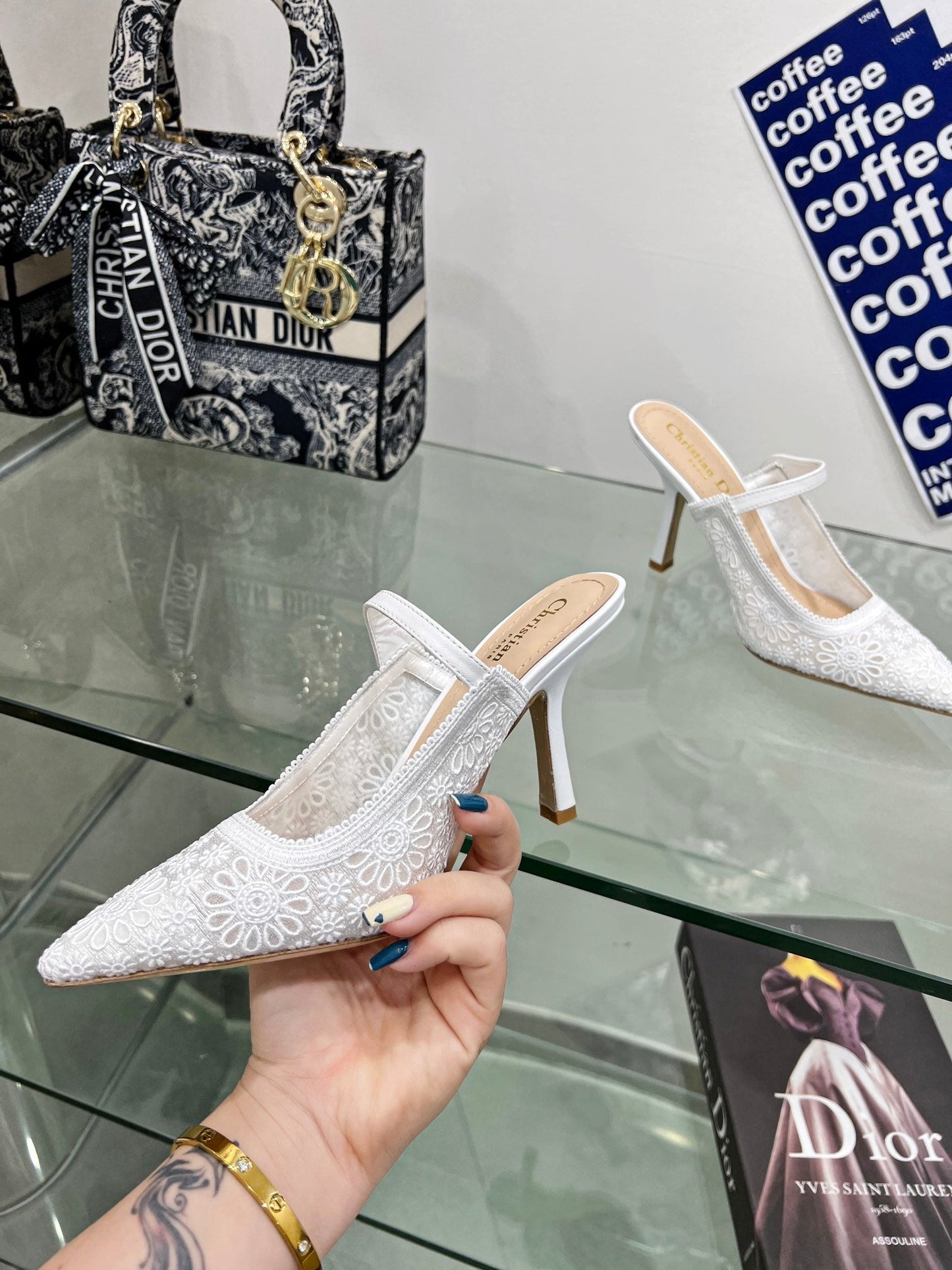 Luxury Diorpump 95 transparent mesh embroidered white flower moitif