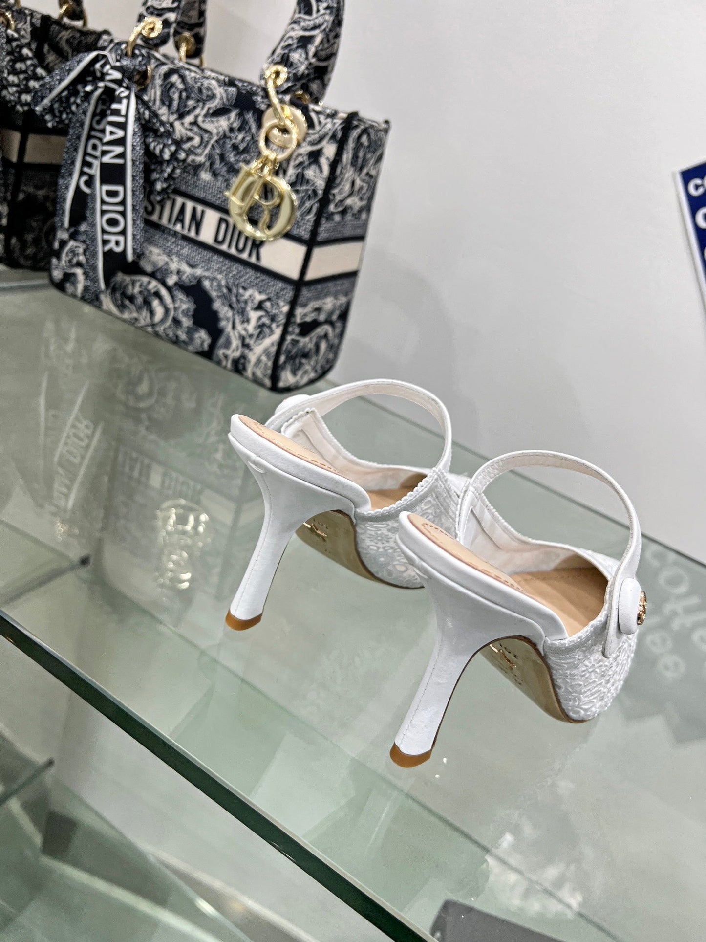 Luxury Diorpump 95 transparent mesh embroidered white flower moitif