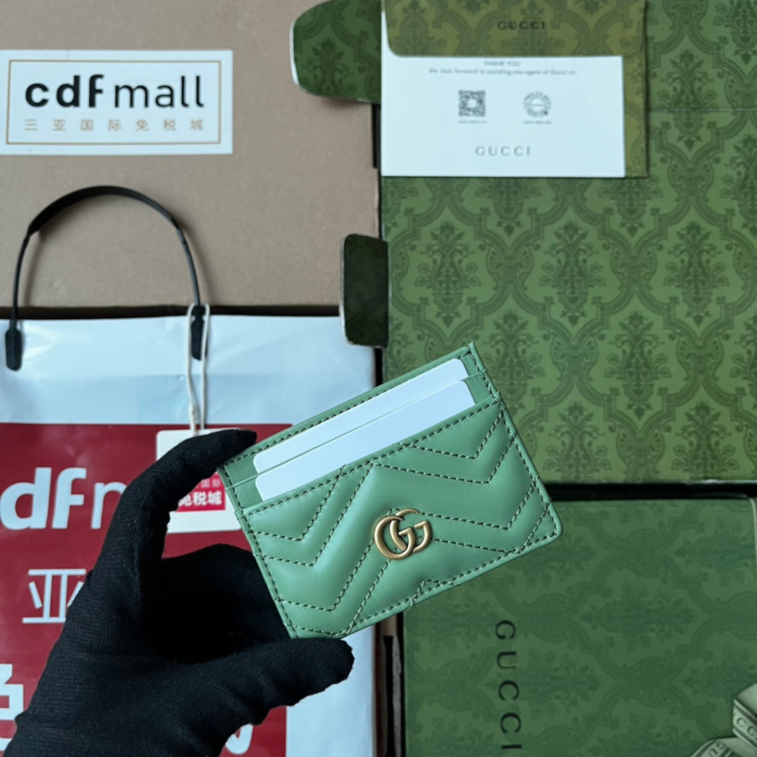 Luxury Gucci MARMONT QUILTED CARD CASE 10 IN LIGHT GREEN LAMBSKIN