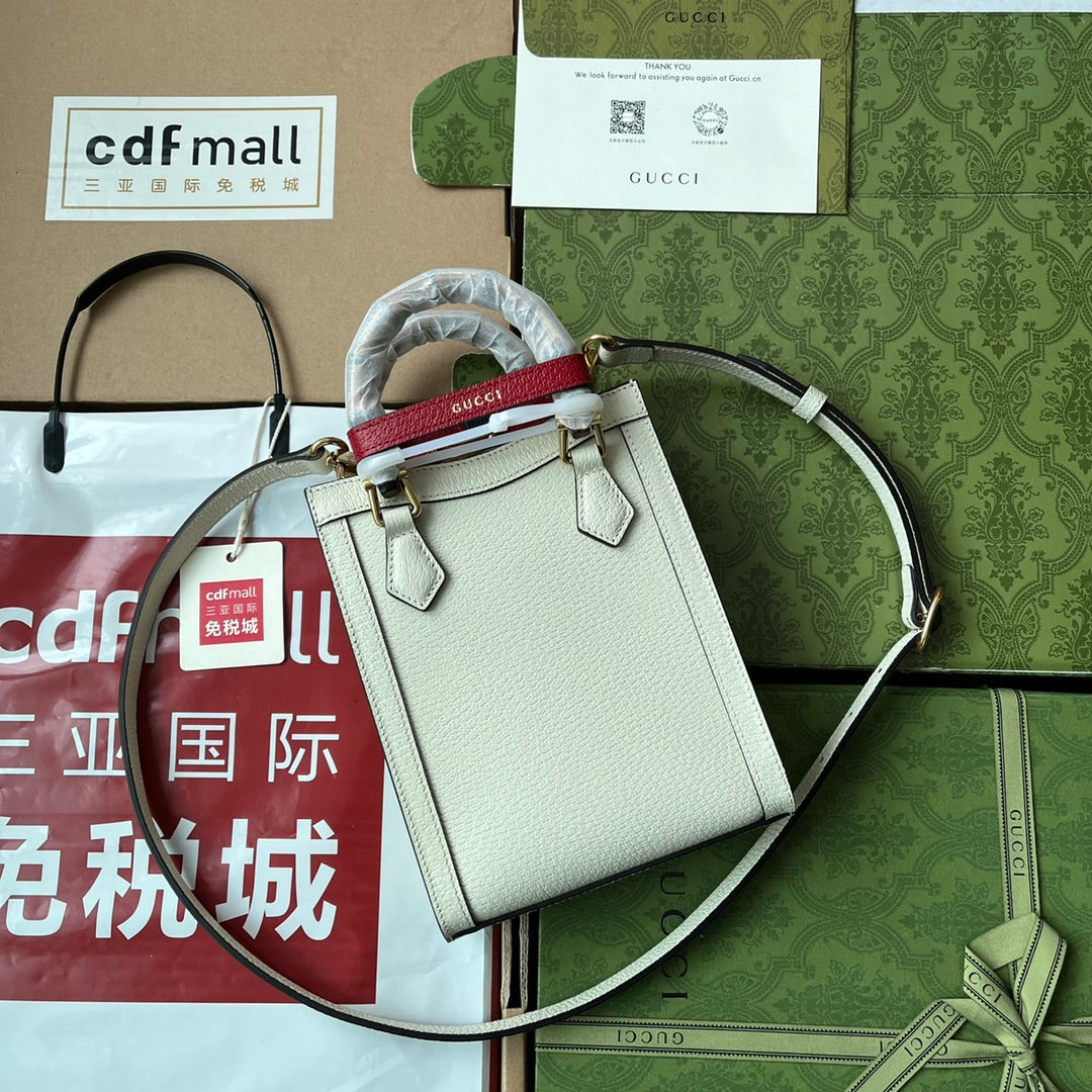 Luxury Gucci DIANA TOTE BAG 19 IN WHITE LAMBSKIN WITH BAMBOO HANDLE