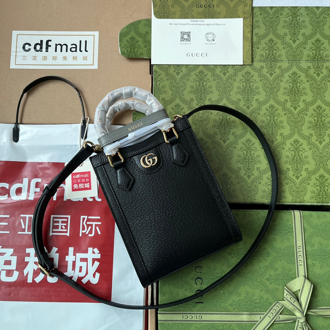 Luxury Gucci DIANA TOTE BAG 19 IN BLACK LAMBSKIN WITH BAMBOO HANDLE