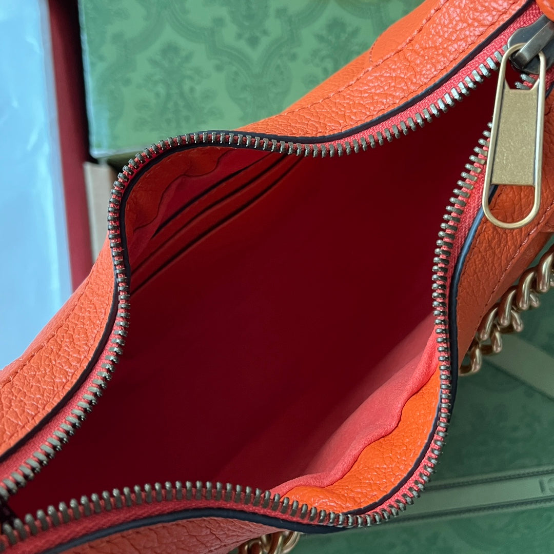 Luxury Gucci SHOULDER BAG 25 IN ORANGE CALFSKIN GOLD HARDWARE