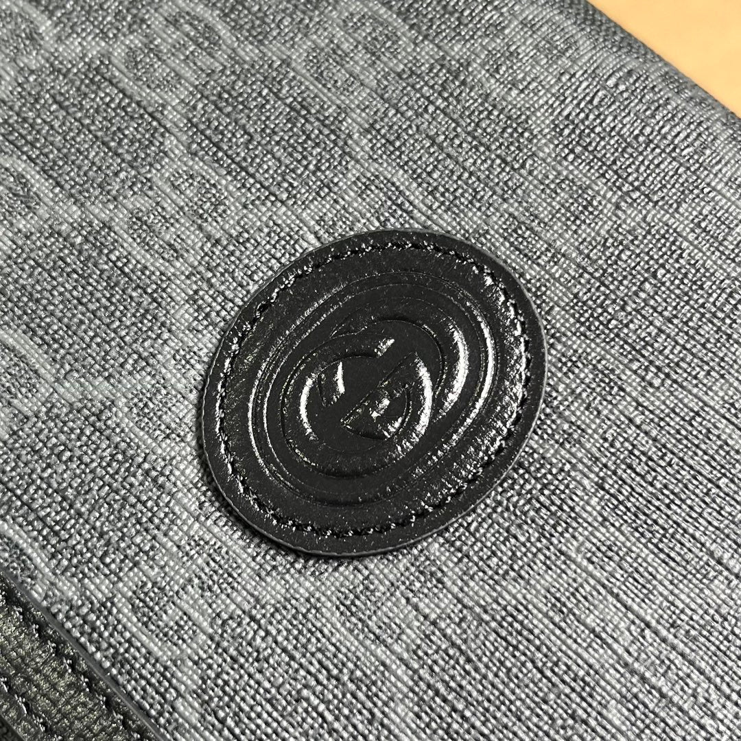 Luxury Gucci GG CLASP CLUTCH 20 IN BLACK CANVAS AND CALFSKIN