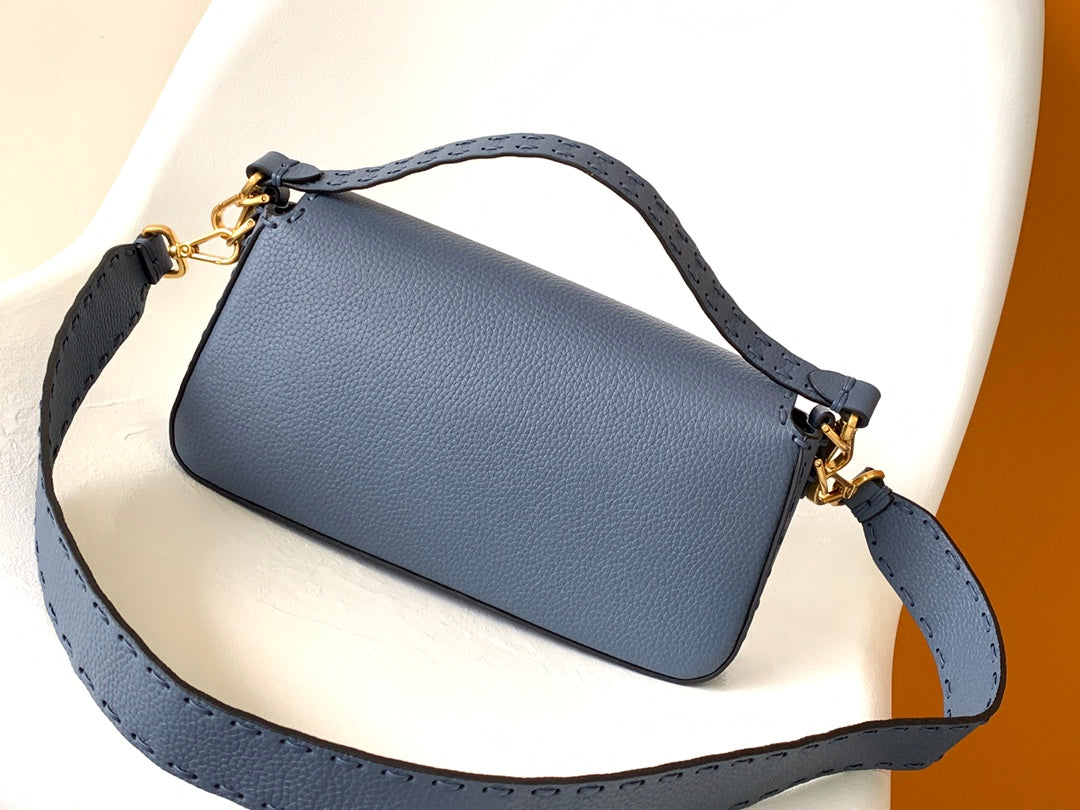 Luxury FendiFend Baguette 27 Bag Blue Calfskin Ghw