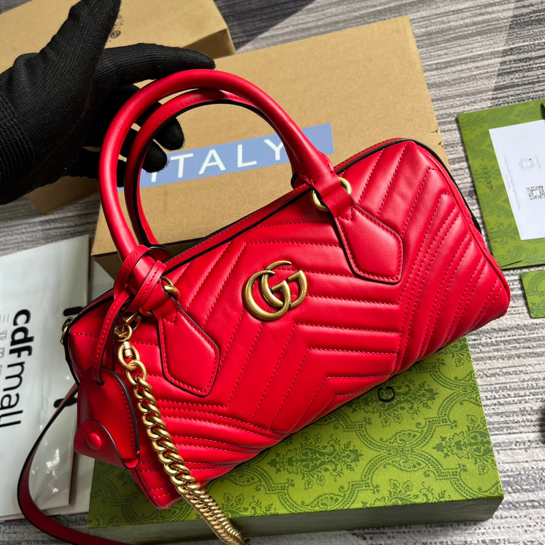 Luxury Gucci GG MARMONT MATELASSE 27 HANDBAG CHERRY RED CALFSKIN