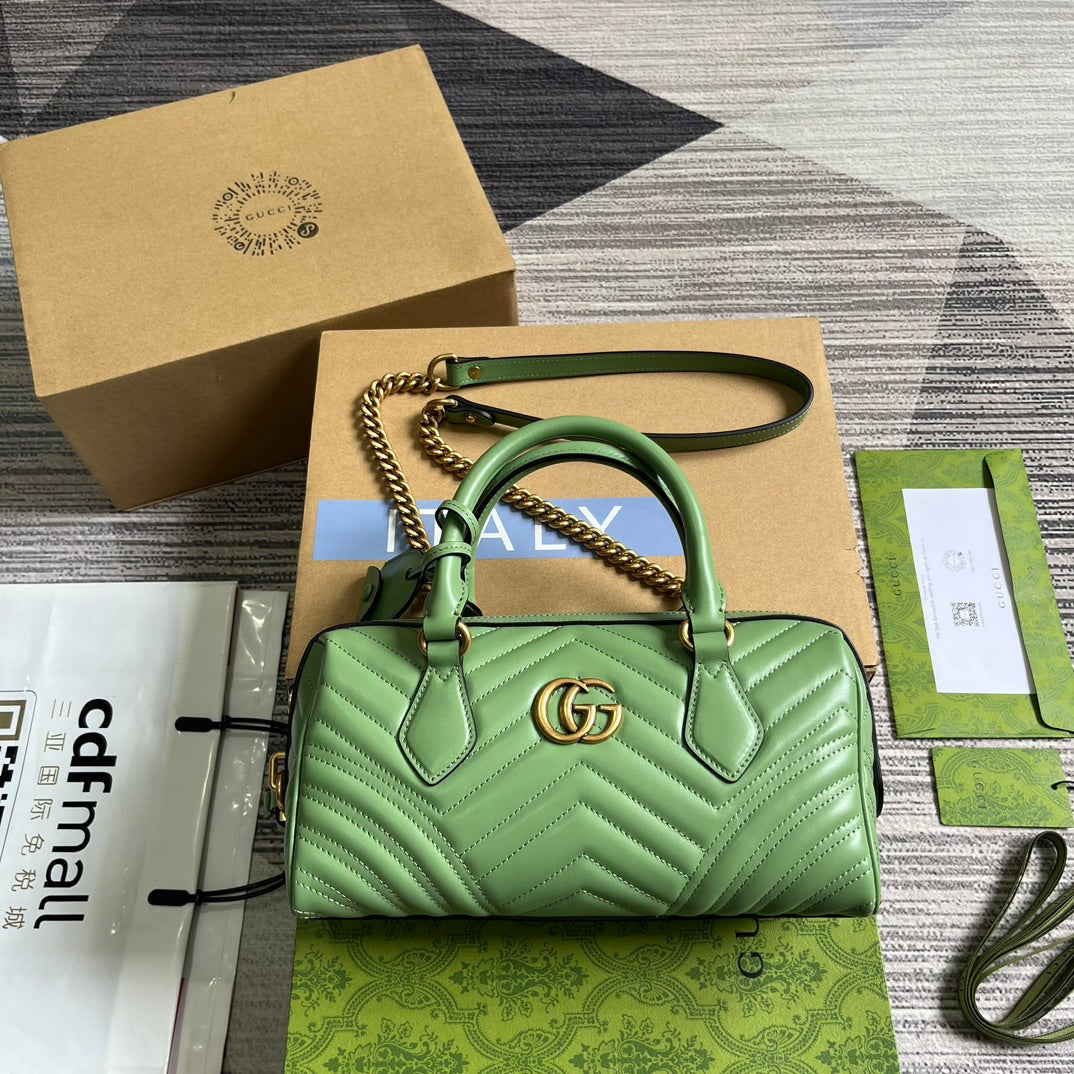 Luxury Gucci GG MARMONT MATELASSE 27 HANDBAG LIGHT GREEN CALFSKIN