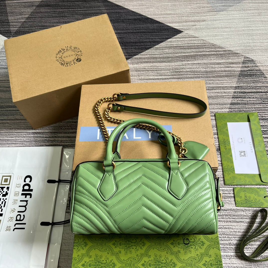 Luxury Gucci GG MARMONT MATELASSE 27 HANDBAG LIGHT GREEN CALFSKIN