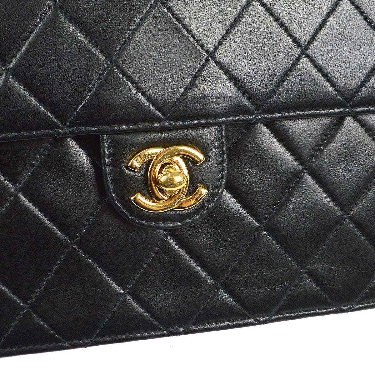 CHANEL 2000-2001 Turnlock Half Flap Medium Black Lambskin 96826