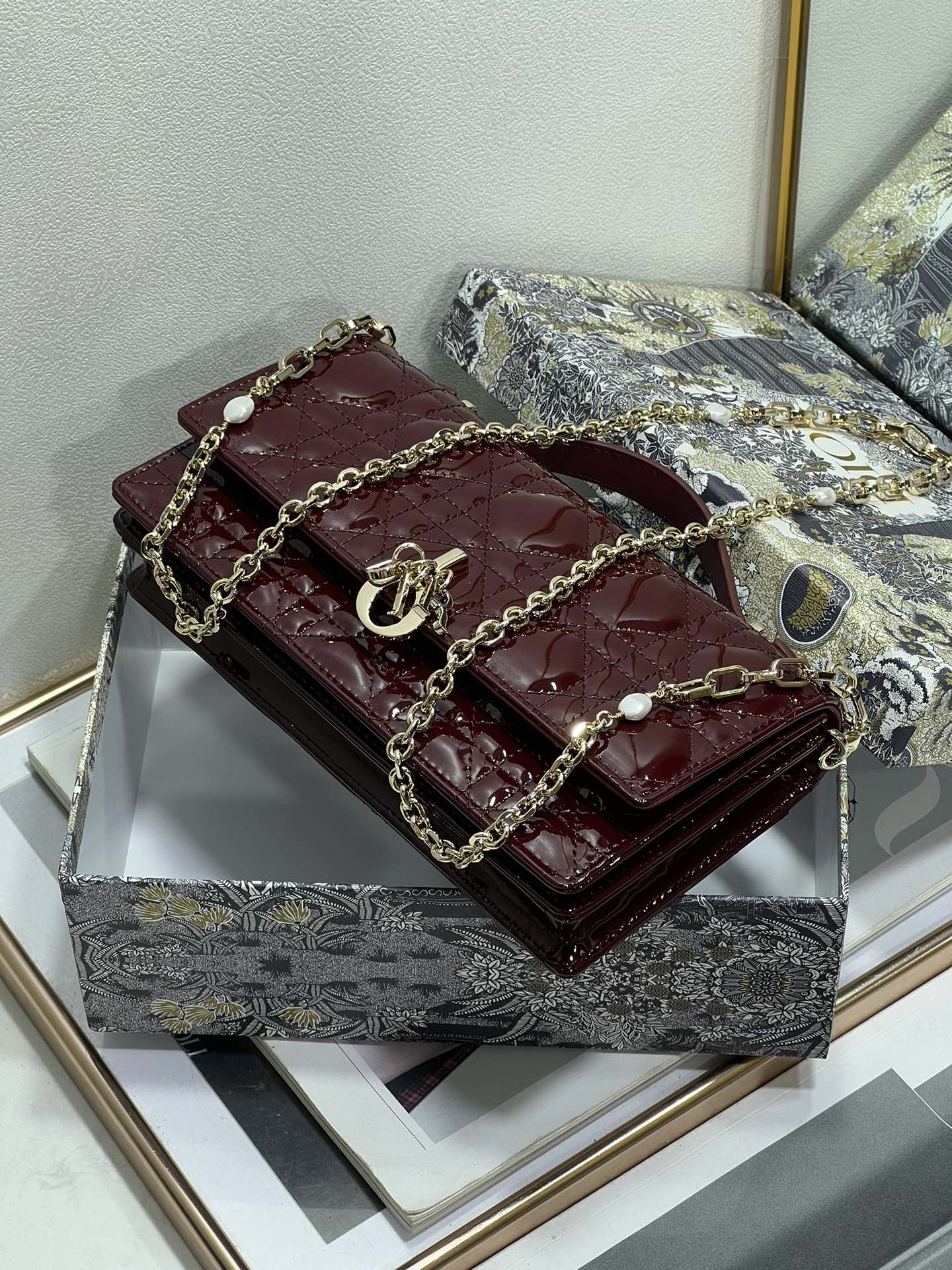 Luxury Diormy mini 21 burgundy patent lambskin