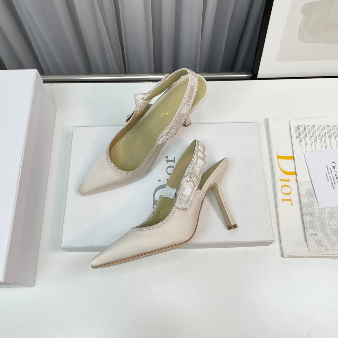 Luxury Diorslingback pumps 95 white silk fabric
