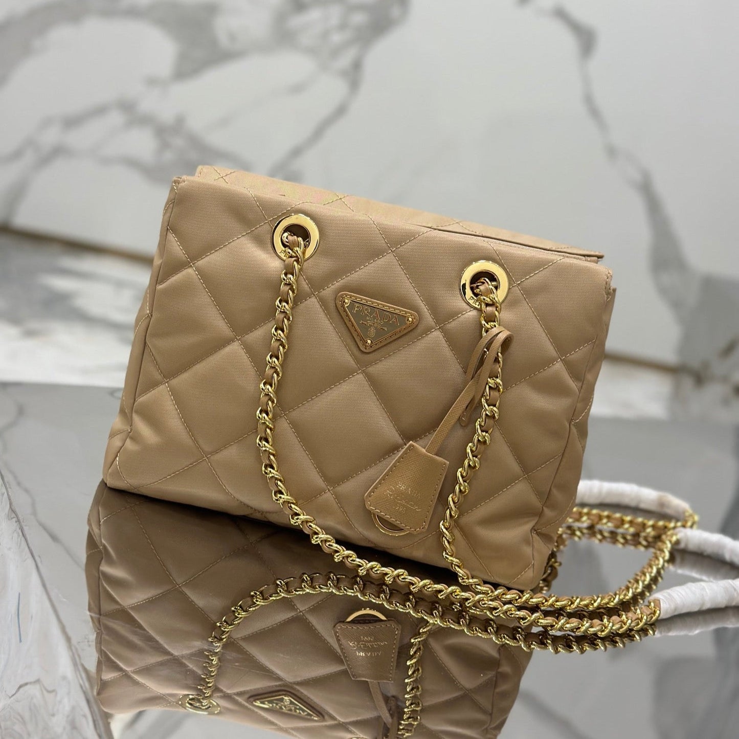 Luxury PradaVINTAGE HOBO BAG 25 IN LIGHT FRENCH BEIGE QUILTED NYLON GOLD HARDWARE