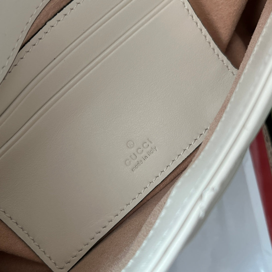 Luxury Gucci gg marmont 21cm white calfskin gold hardware