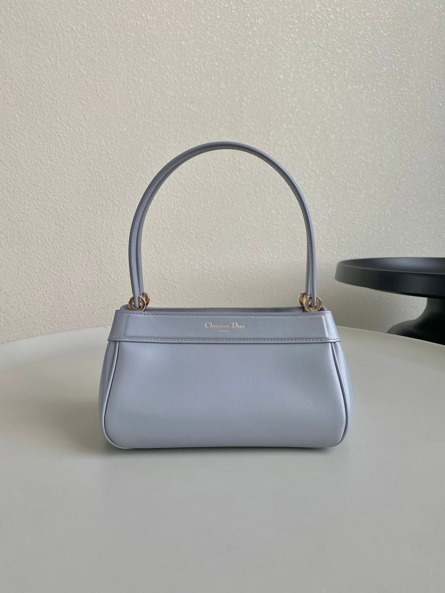 Luxury DiorMEDIUM 22 KEY HANDBAG IN SKY BLUE CALFSKIN