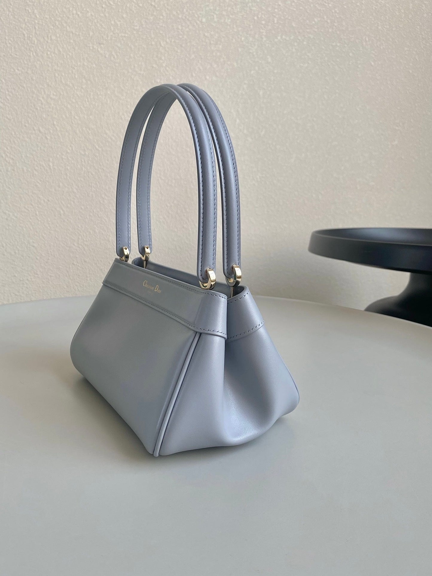 Luxury DiorMEDIUM 22 KEY HANDBAG IN SKY BLUE CALFSKIN