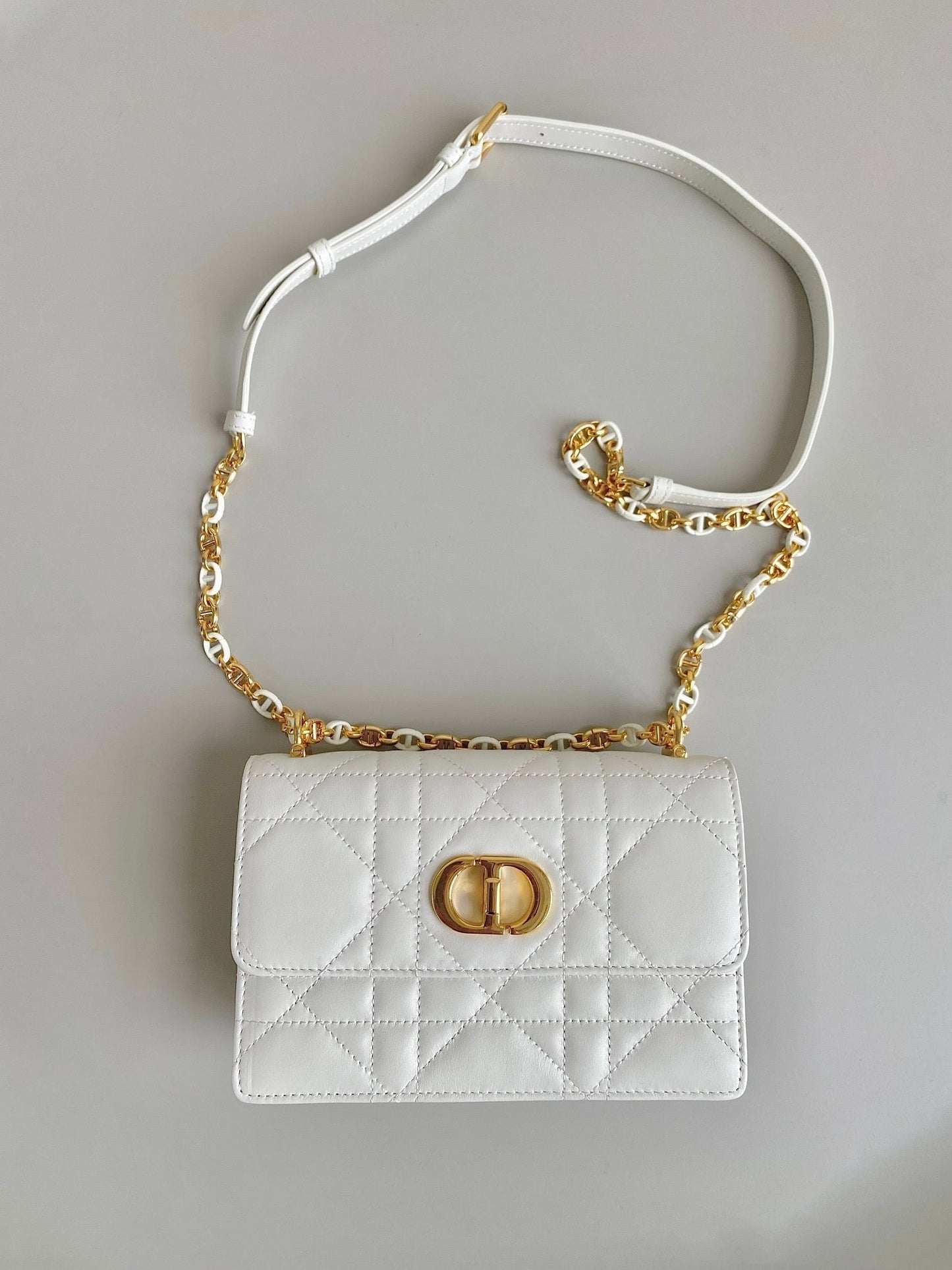 Luxury DiorMINI CHAIN BAG 17 IN WHITE CALFSKIN