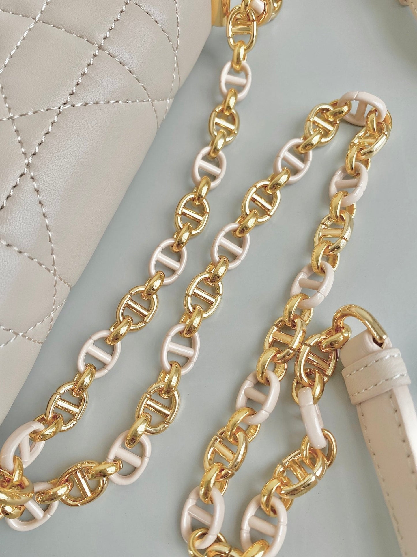 Luxury Diormiss caro mini 19 cream calfskin