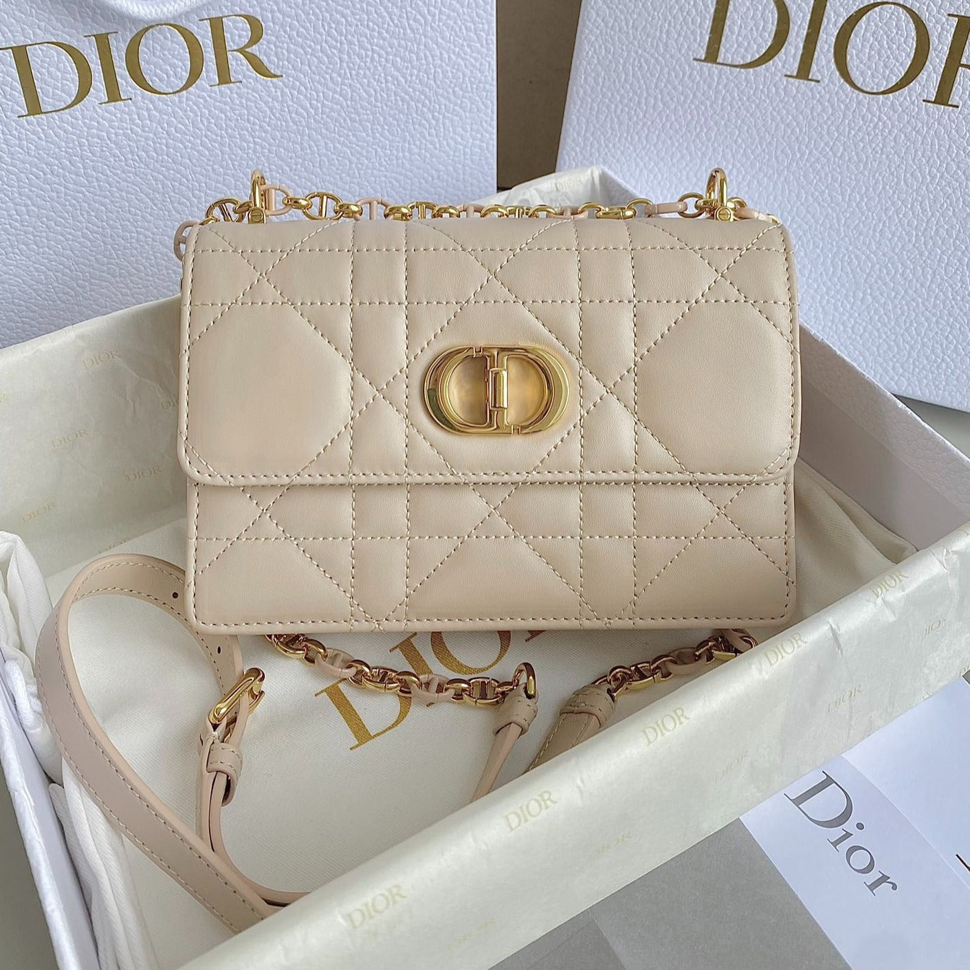 Luxury Diormiss caro mini 19 cream calfskin