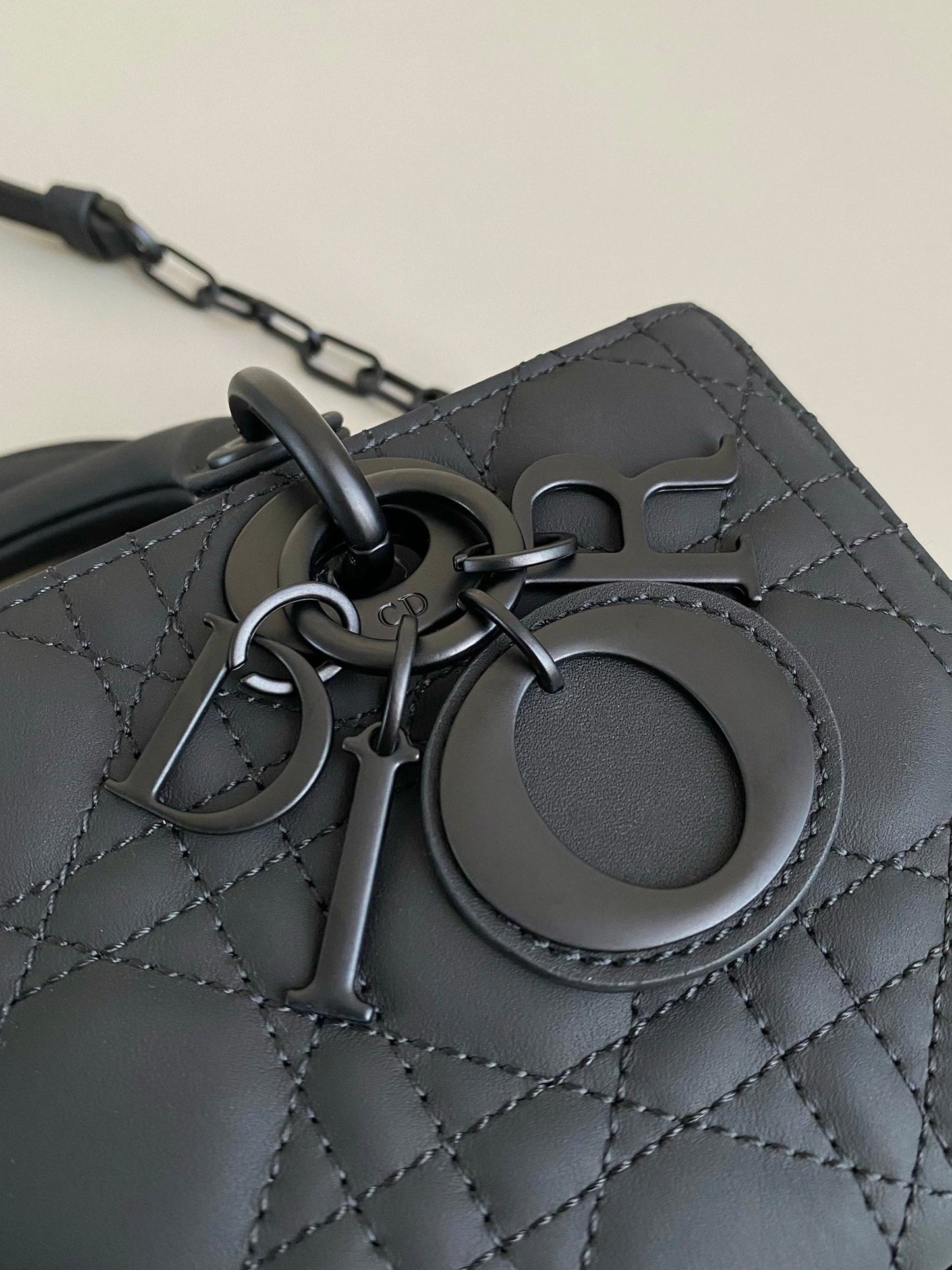 Luxury DiorD-JOY BAG 22 IN BLACK LAMBSKIN