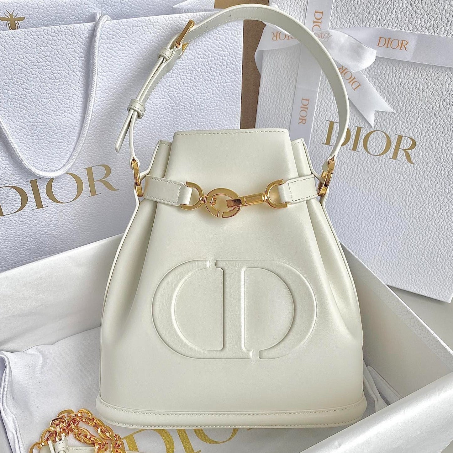 Luxury DiorMEDIUM C'EST 24 IN WHITE CD-EMBOSSED CALFSKIN