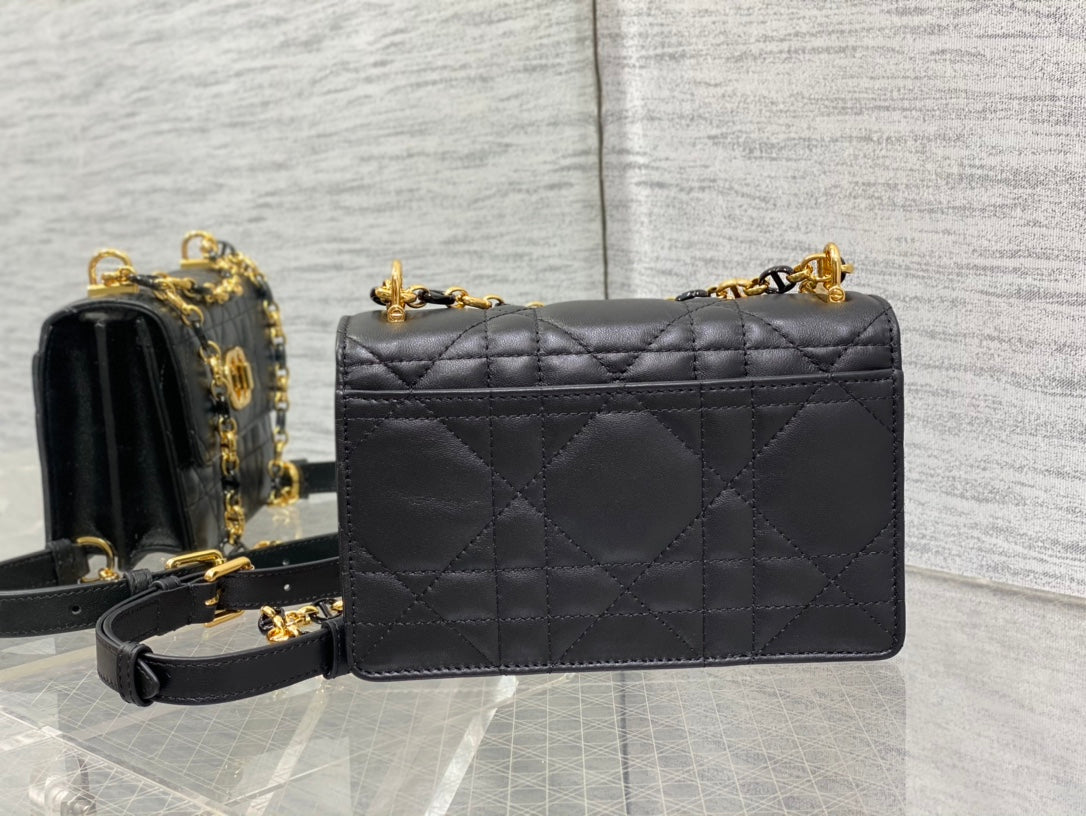 Luxury Diormiss caro mini 18 black calfskin