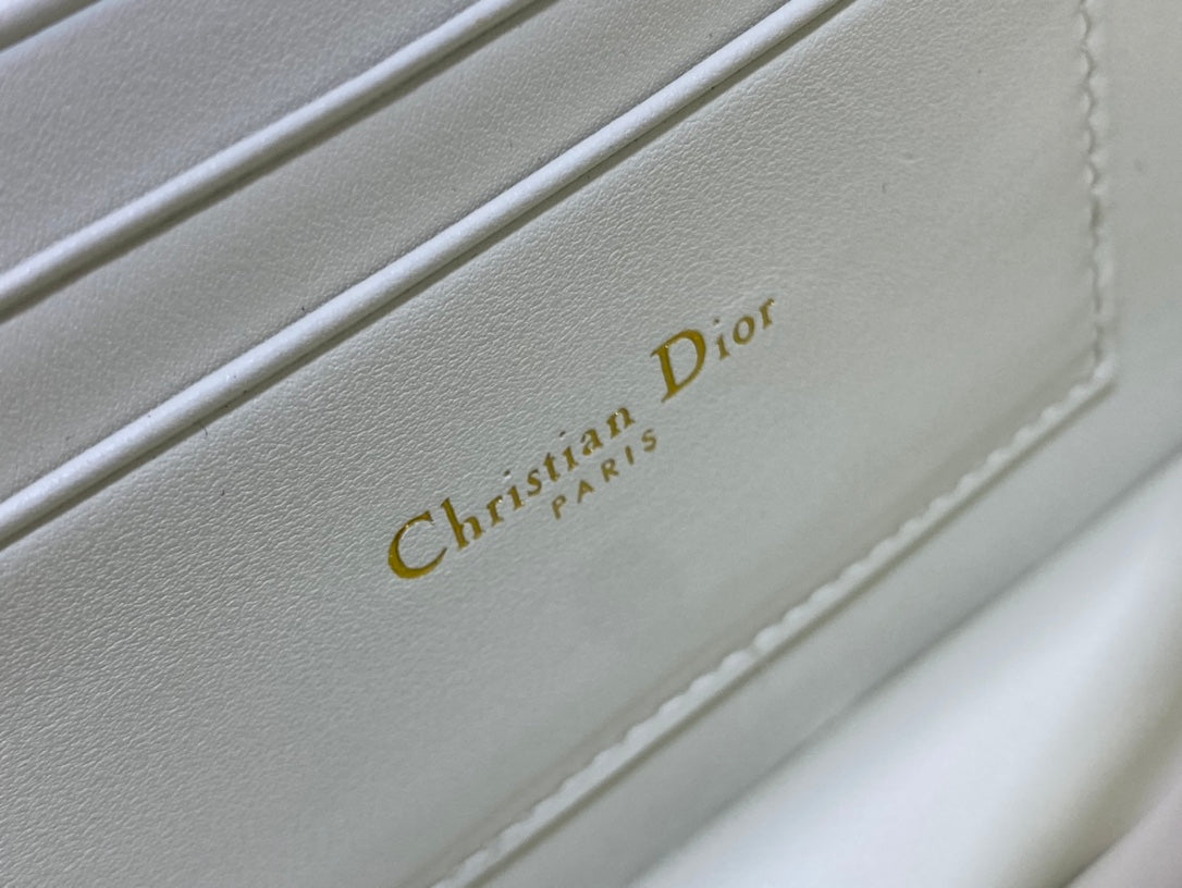 Luxury Diormiss caro mini 18 white calfskin